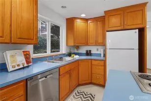 14833 Fremont Pl N, Shoreline, WA 98133 - Photo 15