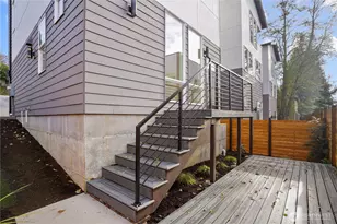 9013 14th Ave SW, Seattle, WA 98106 - Photo 31