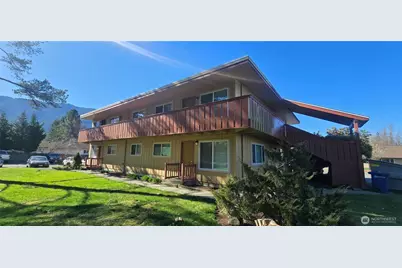 226 Cedar Ave S, North Bend, WA 98045 - Photo 3