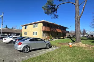 226 Cedar Ave S, North Bend, WA 98045 - Photo 5