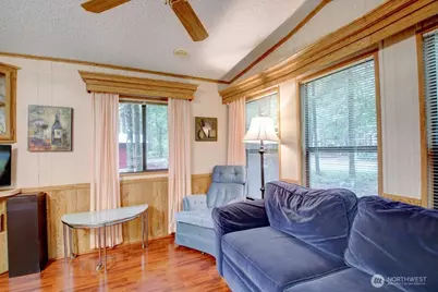 96 Sunset Circle, Deming, WA 98244 - Photo 5