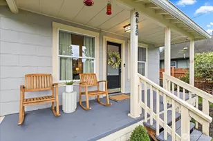 2513 Cleveland Ave, Everett, WA 98201 - Photo 3