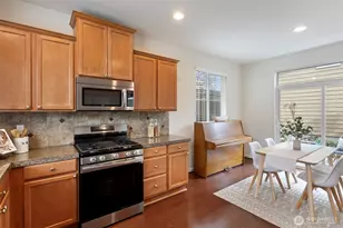 21813 38th Dr SE, Bothell, WA 98021 - Photo 7