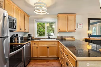 211 E Shoreline Lane, Shelton, WA 98584 - Photo 9