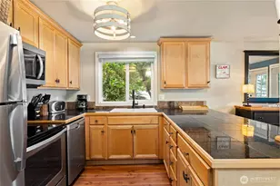 211 E Shoreline Ln, Shelton, WA 98584 - Photo 9