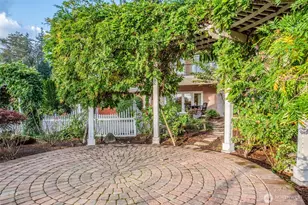 9426 Lake Washington Blvd NE, Bellevue, WA 98004 - Photo 35