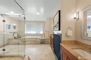 9426 Lake Washington Blvd NE, Bellevue, WA 98004 - Photo 21