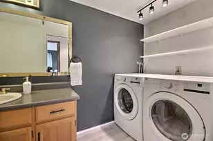 1100 Harrington Ave NE, Renton, WA 98056 - Photo 21