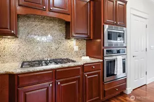 7276 Rosemount Cir, Tacoma, WA 98465 - Photo 7