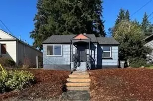 1619 Bayview Dr W, Bremerton, WA 98312 - Photo 1