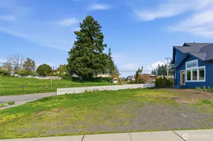 515 Antonson Ln NE, Poulsbo, WA 98370 - Photo 9