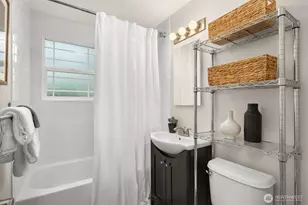 1502 N 107th St, Seattle, WA 98133 - Photo 11