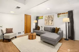 1502 N 107th St, Seattle, WA 98133 - Photo 13