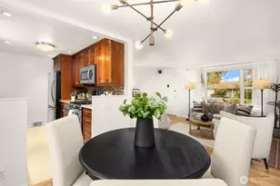 1502 N 107th St, Seattle, WA 98133 - Photo 5