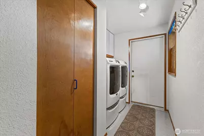 1818 Seaview Avenue, Coupeville, WA 98239 - Photo 17