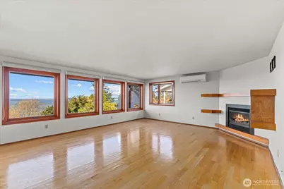 1818 Seaview Avenue, Coupeville, WA 98239 - Photo 15