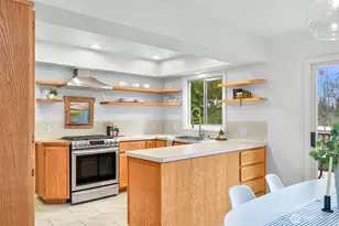 2219 Old Lakeway Dr, Bellingham, WA 98229 - Photo 7