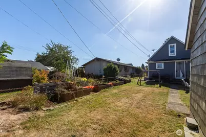 411 S 59th Street, Tacoma, WA 98408 - Photo 17