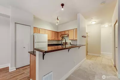 5809 Highway Place Street NE, Everett, WA 98203 - Photo 9