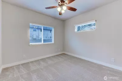 5809 Highway Place Street NE, Everett, WA 98203 - Photo 19