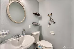 2735 Marine Dr, Bremerton, WA 98312 - Photo 17