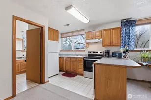 41 W Pyramid Ct, Shelton, WA 98584 - Photo 5