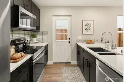 13005 1st Avenue NE, Seattle, WA 98125 - Photo 3