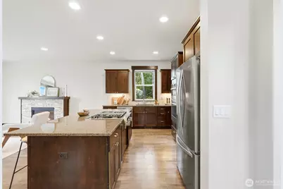 9002 185th Place SE, Snohomish, WA 98296 - Photo 13