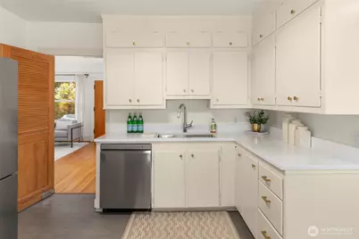 4411 2nd Avenue NW, Seattle, WA 98107 - Photo 9