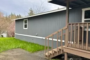 175 NE Camelot Dr, Bremerton, WA 98311 - Photo 5