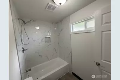 175 NE Camelot Drive #175, Bremerton, WA 98311 - Photo 11