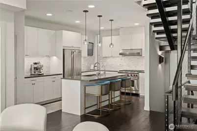 2832 Fairview Avenue E, Seattle, WA 98102 - Photo 7