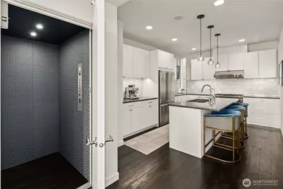 2832 Fairview Avenue E, Seattle, WA 98102 - Photo 15