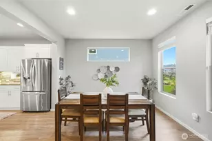 32909 Crystal Lakes Ln, Black Diamond, WA 98010 - Photo 11