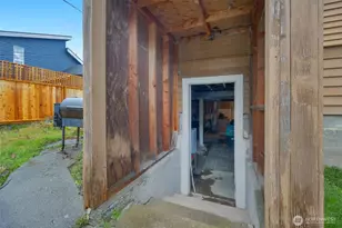 2209 21st St, Everett, WA 98201 - Photo 21