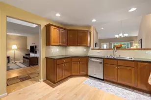 906 72nd St SE, Auburn, WA 98092 - Photo 7