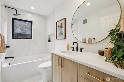 3714 Bagley Avenue N, Seattle, WA 98103 - Photo 27