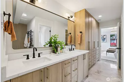 3714 Bagley Avenue N, Seattle, WA 98103 - Photo 21