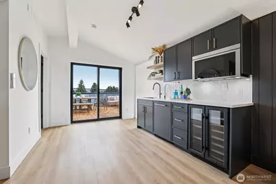 3714 Bagley Avenue N, Seattle, WA 98103 - Photo 31