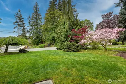 707 Harvest Road, Bothell, WA 98012 - Photo 3