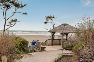 38 Trillium Ln, Pacific Beach, WA 98571 - Photo 35