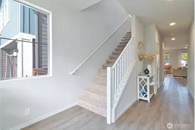 218 SW 96th Lane, Seattle, WA 98106 - Photo 3