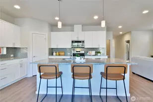 218 SW 96th Ln, Seattle, WA 98106 - Photo 7