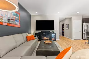 17922 151st St E, Bonney Lake, WA 98391 - Photo 5