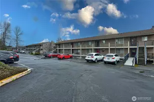 20131 61st Pl W, Lynnwood, WA 98036 - Photo 1