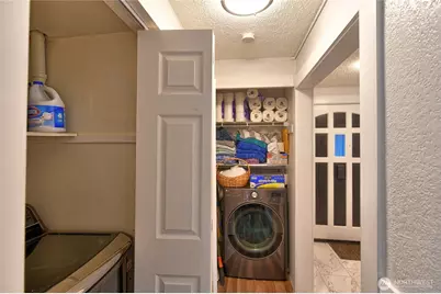 20131 61st Place W #D-104, Lynnwood, WA 98036 - Photo 15