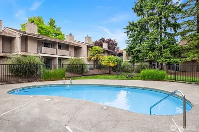 20131 61st Place W #D-104, Lynnwood, WA 98036 - Photo 19