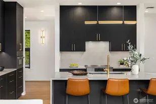 9661 NE Pine St, Bainbridge Island, WA 98110 - Photo 13