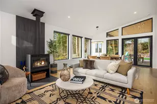 9661 NE Pine St, Bainbridge Island, WA 98110 - Photo 11