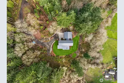 9661 NE Pine Street, Bainbridge Island, WA 98110 - Photo 37